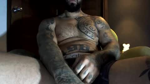 Snapshot of bby044 chatting on 02/20/25, 10:16 bby044 online show from 02/20/25, 10:16