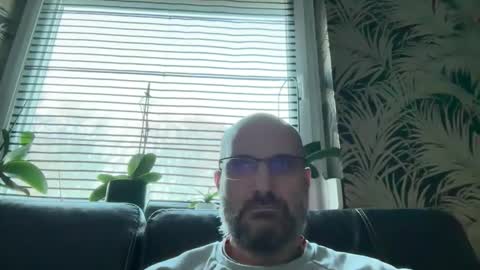 Snapshot of bcbg68 chatting on 11/05/25, 03:12 bcbg68 online show from 11/05/25, 03:12