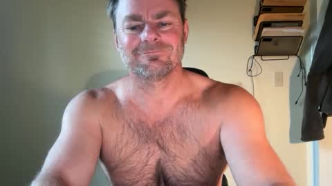 Snapshot of bcjonny chatting on 11/13/25, 09:14 BCJonny online show from 11/13/25, 09:14