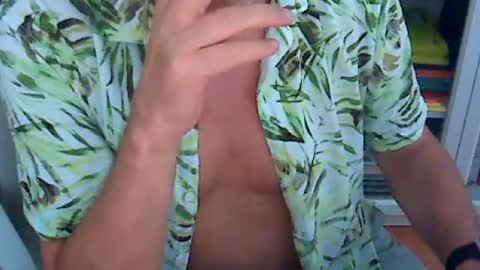 Snapshot of bcn1959 chatting on 07/18/26, 01:59 bcn1959 online show from 07/18/26, 01:59