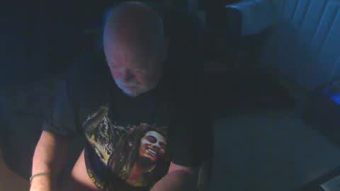 Snapshot of bcstexxx chatting on 01/23/25, 03:54 bcstexxx online show from 01/23/25, 03:54