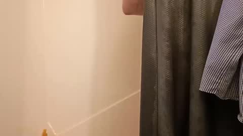 Snapshot of bdelite chatting on 03/31/26, 09:59 ozzie online show from 03/31/26, 09:59