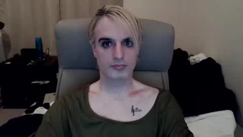 Snapshot of bdogboy chatting on 01/13/26, 08:14 fuckboy86 online show from 01/13/26, 08:14