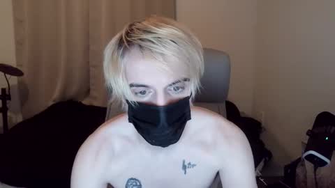 Snapshot of bdogboy chatting on 02/11/26, 12:48 fuckboy86 online show from 02/11/26, 12:48