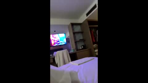 Snapshot of bdrvmark21 chatting on 09/11/25, 02:06 bdrvmark21 online show from 09/11/25, 02:06