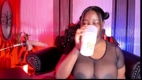 Snapshot of bdsm_ebony chatting on 07/24/26, 12:19 Tanisha online show from 07/24/26, 12:19