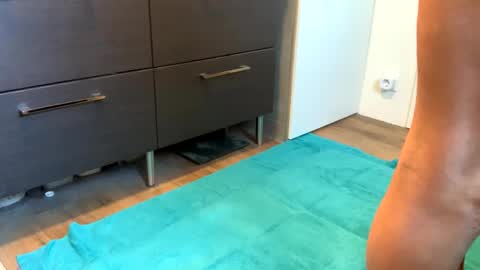 Snapshot of bdsm_toyboy chatting on 10/04/25, 08:12 bdsm_toyboy online show from 10/04/25, 08:12