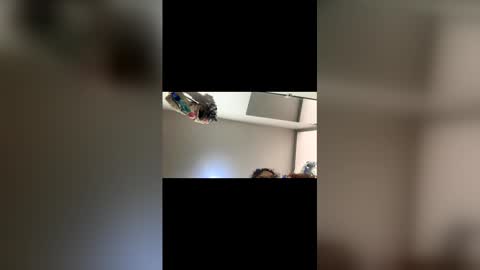 Sara  Juan online show from 11/27/25, 06:54