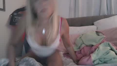 Emma online show from 12/19/24, 08:56