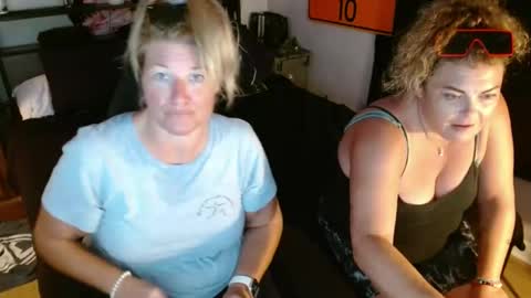 Snapshot of beachbum1417 chatting on 07/25/26, 12:53 Shower Confessions online show from 07/25/26, 12:53