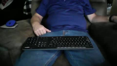 Snapshot of beachguy38 chatting on 12/01/24, 09:48 beachguy38 online show from 12/01/24, 09:48