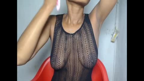 Snapshot of beakimber50 chatting on 07/19/26, 12:14 beakimber50 online show from 07/19/26, 12:14