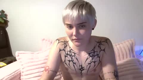 Snapshot of beandick69 chatting on 07/11/26, 02:14 beandick69 online show from 07/11/26, 02:14