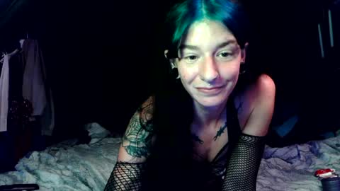 Snapshot of beanflicker4200 chatting on 07/14/26, 12:24 Beanflicker4200 online show from 07/14/26, 12:24
