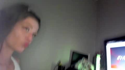 Snapshot of beaniebaby2 chatting on 02/14/25, 08:10 beaniebaby2 online show from 02/14/25, 08:10