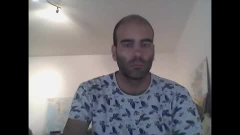 bear14250949 online show from 09/27/25, 09:36