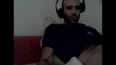 bear14250949 online show from 11/26/25, 05:03