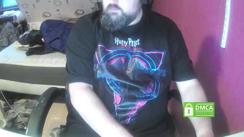 Snapshot of bear90130 chatting on 09/28/25, 05:18 bear90130 online show from 09/28/25, 05:18