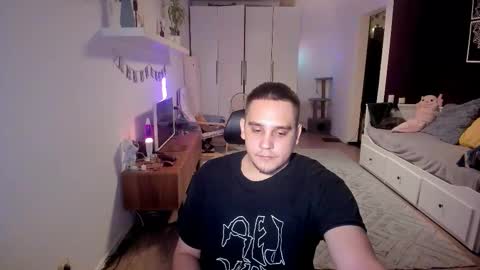 bear_beer130 online show from 11/10/25, 04:39