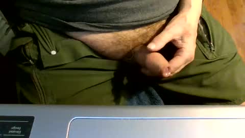 Snapshot of bearacuda555 chatting on 05/15/26, 06:04 Bruno online show from 05/15/26, 06:04
