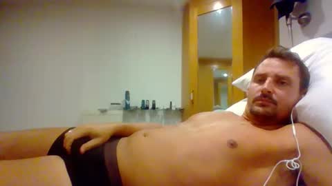 bearboudior online show from 10/10/25, 02:38