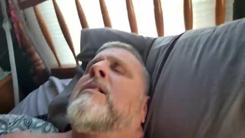 bearchubb99 online show from 12/21/25, 07:43