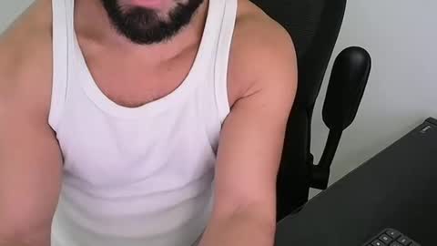 Beard Guy online show from 05/28/26, 02:25