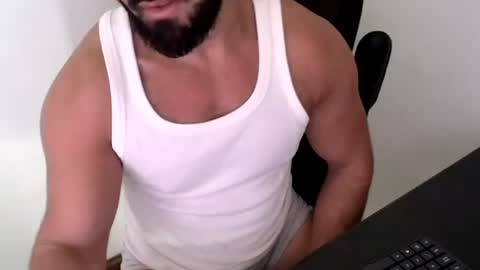 Snapshot of beard_top_guy chatting on 07/03/26, 02:45 Beard Guy online show from 07/03/26, 02:45