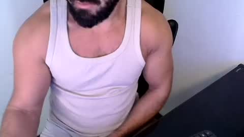 Snapshot of beard_top_guy chatting on 07/08/26, 01:15 Beard Guy online show from 07/08/26, 01:15