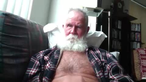 beardbushy online show from 04/12/26, 05:29