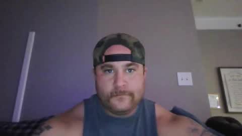 Snapshot of bearded4urpleasure chatting on 12/05/25, 01:03 bearded4urpleasure online show from 12/05/25, 01:03