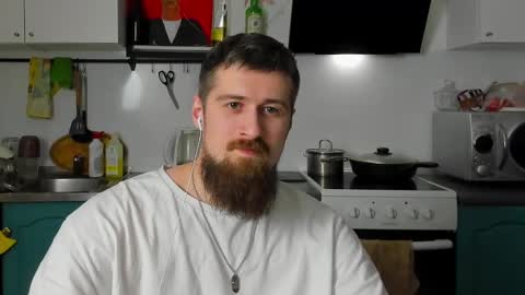 Snapshot of bearded_legend chatting on 01/14/25, 07:53 Zeus online show from 01/14/25, 07:53