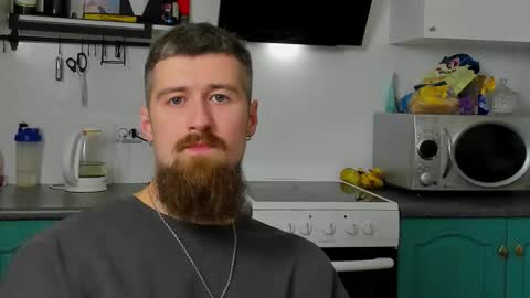 Snapshot of bearded_legend chatting on 10/19/25, 05:41 Zeus online show from 10/19/25, 05:41