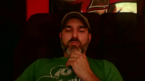 Snapshot of beardedambition chatting on 10/07/25, 09:12 beardedambition online show from 10/07/25, 09:12