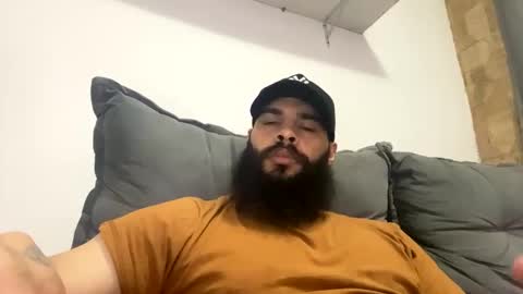 Snapshot of beardmax chatting on 02/22/26, 12:45 Min online show from 02/22/26, 12:45