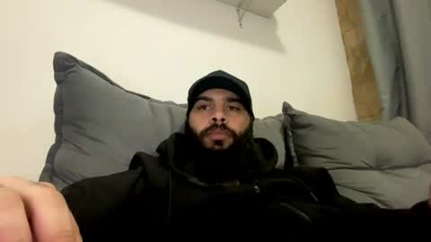 Snapshot of beardmax chatting on 06/18/26, 08:58 Min online show from 06/18/26, 08:58