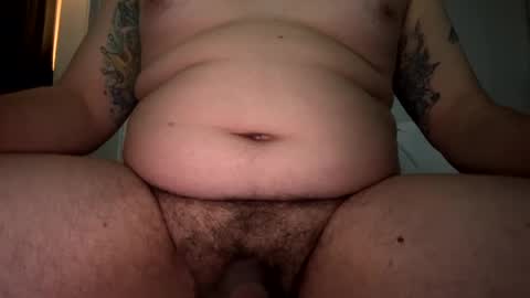 Snapshot of beardo1211 chatting on 01/08/25, 01:42 beard online show from 01/08/25, 01:42