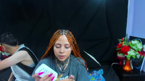 Snapshot of beata_and_sofi chatting on 12/24/24, 10:01 Beata And SofI online show from 12/24/24, 10:01