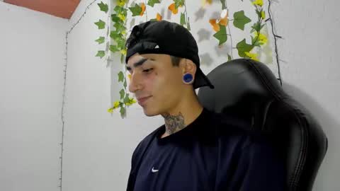 Snapshot of beatandtalk chatting on 11/27/25, 03:36 beatandtalk online show from 11/27/25, 03:36