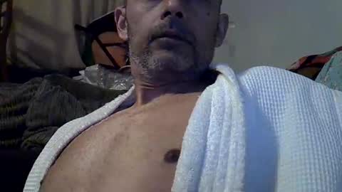 Snapshot of beatlebut chatting on 03/02/26, 04:58 beatlebut online show from 03/02/26, 04:58