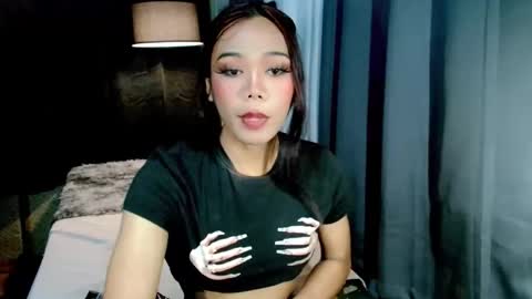 beatrice_luna online show from 06/06/26, 05:17