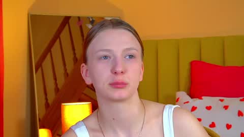 Beatrice online show from 04/15/26, 07:43