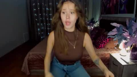 BeatriceWild online show from 12/04/25, 11:08