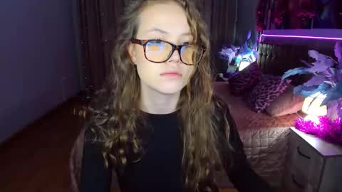 BeatriceWild online show from 12/23/25, 11:08