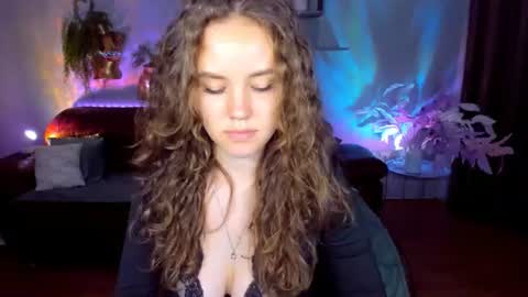Snapshot of beatricewild chatting on 07/15/26, 11:04 BeatriceWild online show from 07/15/26, 11:04
