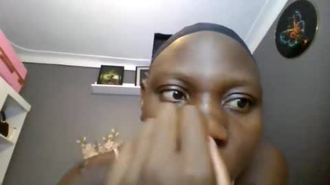 Snapshot of beautie699392 chatting on 06/10/26, 02:27 Lil stunner online show from 06/10/26, 02:27