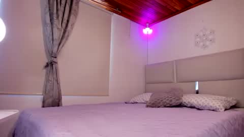 Snapshot of beautiful_2_0 chatting on 12/24/24, 07:00 beautiful_2_0 online show from 12/24/24, 07:00