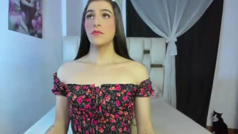 Valeria online show from 06/15/26, 01:30