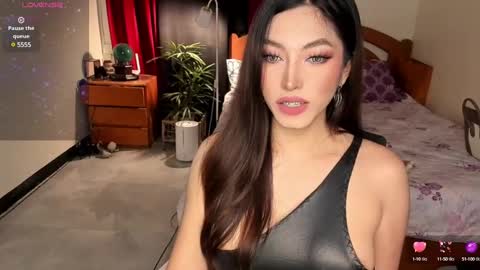 Queen Angela online show from 12/27/24, 07:46