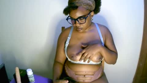 Snapshot of beautifulpeach2 chatting on 02/01/25, 12:29 beautifulpeach2 online show from 02/01/25, 12:29